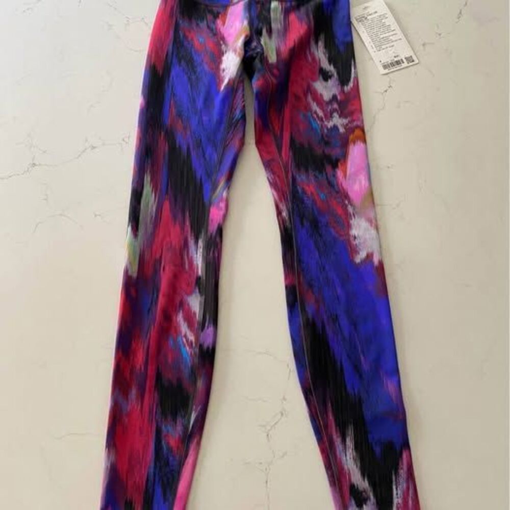 Lululemon Wunder Train HR size 4 leggings new $45 Stamford